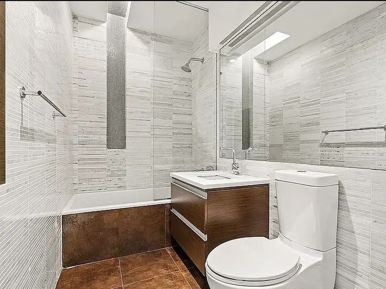 44-15 Purves St #9D — Photo 5