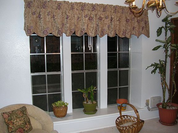 Dining Room - South Window