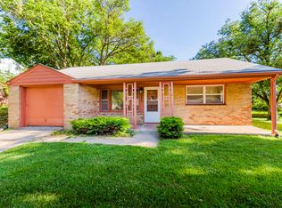 2058 College View Rd, Manhattan, KS 66502