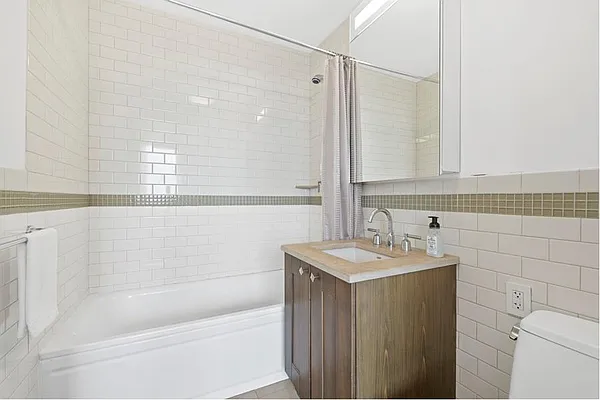 Rented by Douglas Elliman | media 10