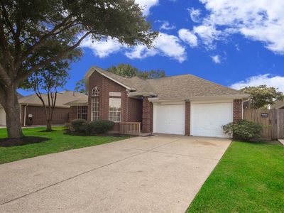 10902 Spruce Dr S, La Porte, TX, 77571