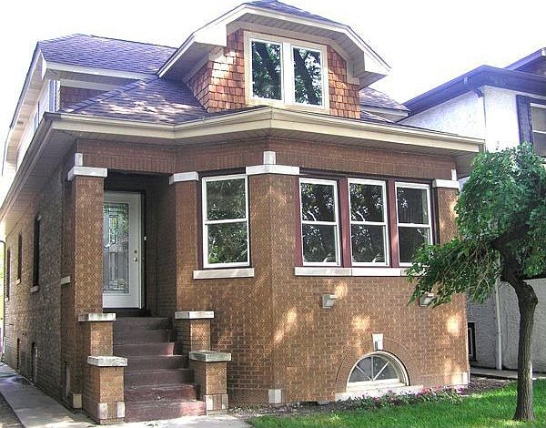 Uniquely Sophisticated Bungalow
