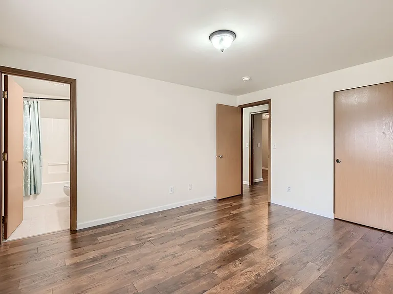 5914 106th Pl NE — Photo 4