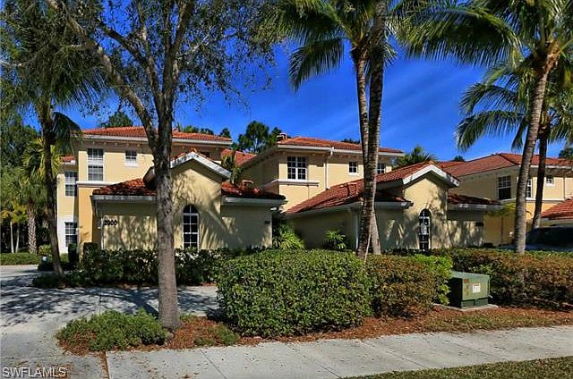 1st image of 2000 Tarpon Bay Dr N APT 202