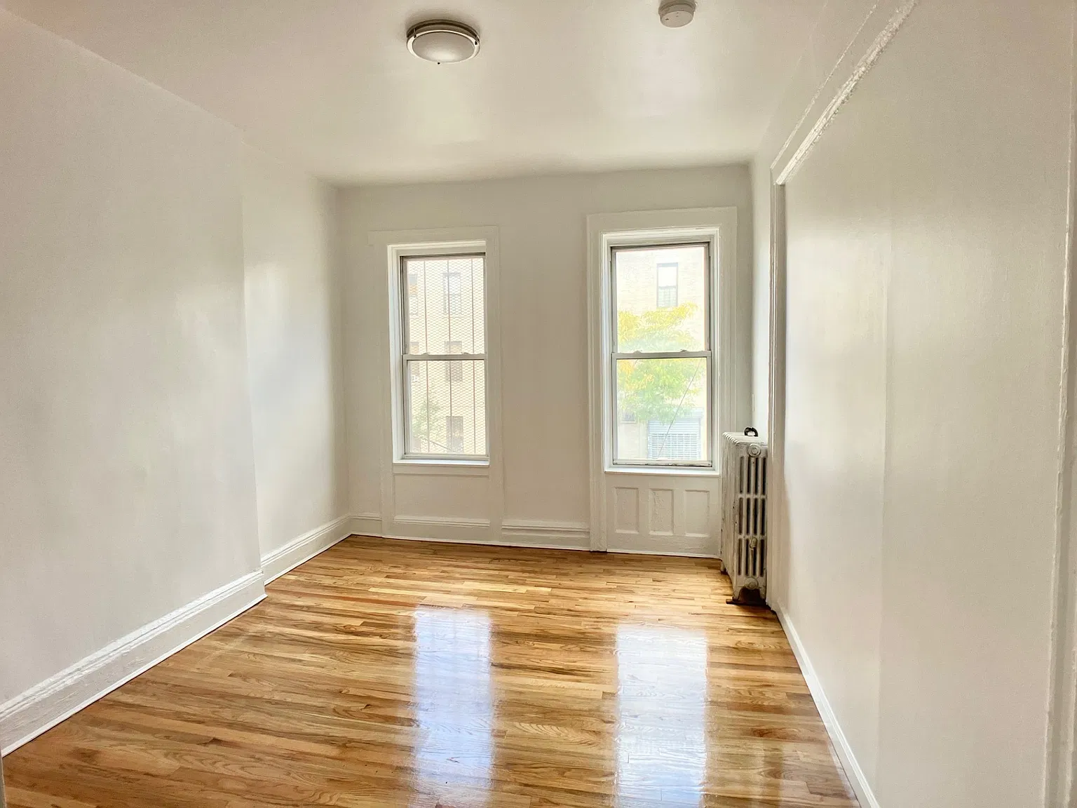 718 Washington Avenue — Photo 2