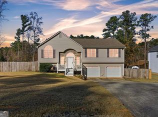 36 Battle Gate Ln, Dallas, GA 30157