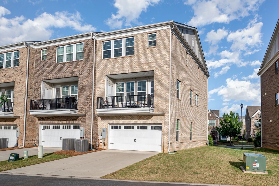 next background image