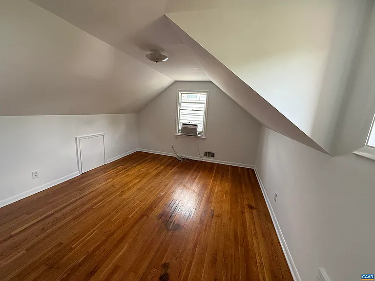 913 Druid Ave — Photo 17