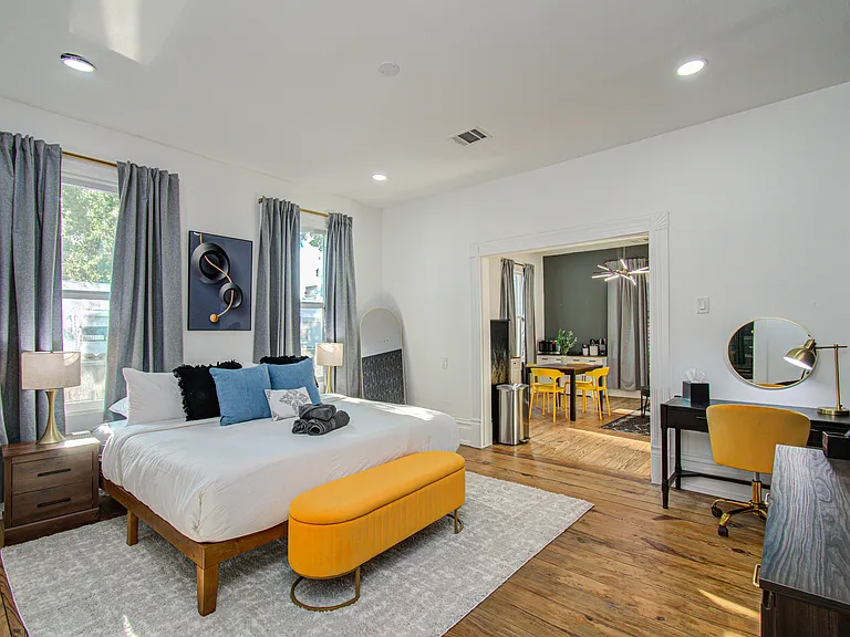1811 Washington Ave #A — Photo 15