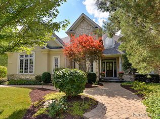 842 Parkside Rd, Naperville, IL 60540