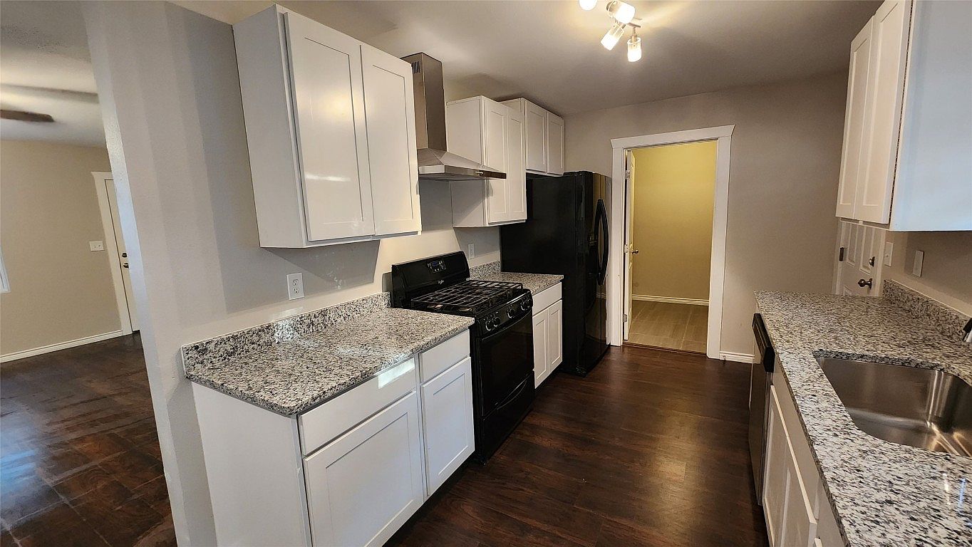 112 Elm St, Roxton, TX 75477 MLS 20576196 Zillow