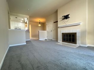 607 Arcadia Ter Unit 203, Sunnyvale, CA 94085