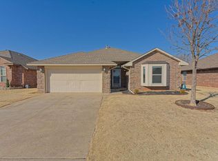 4413 Boardwalk Ave, Moore, OK 73160