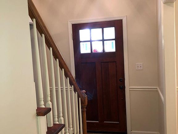 3rd image of 319 Old Salem Way