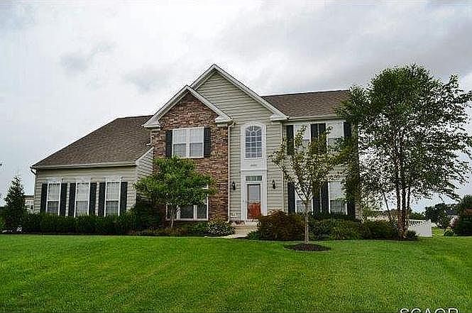 1st image of 30200 Whitehall Dr