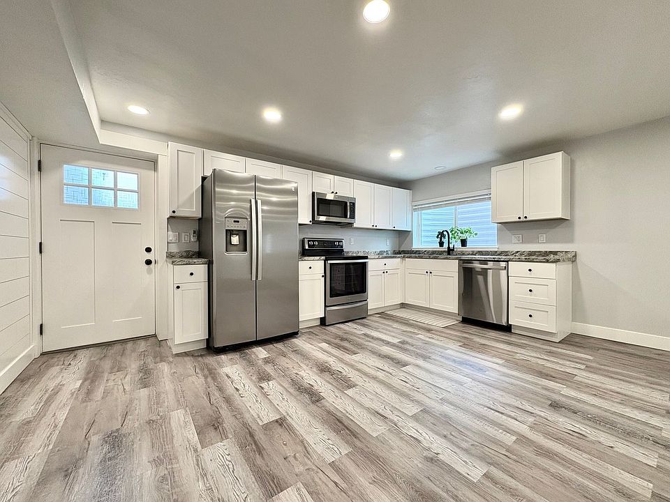 1st image of 3448 S Wally Way