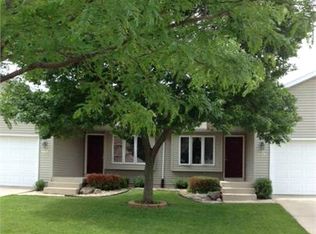 422 Trailside Dr, Deforest, WI 53532