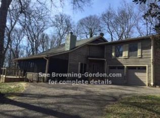 8383 Collins Rd, Nashville, TN 37221