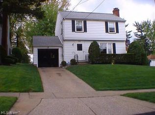 745 N Pineview Ave, Youngstown, OH