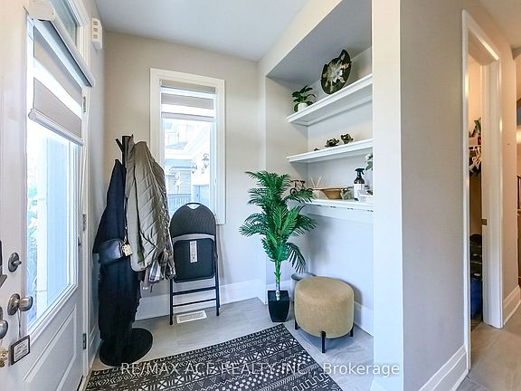 4th image of 261 Marigold Ct