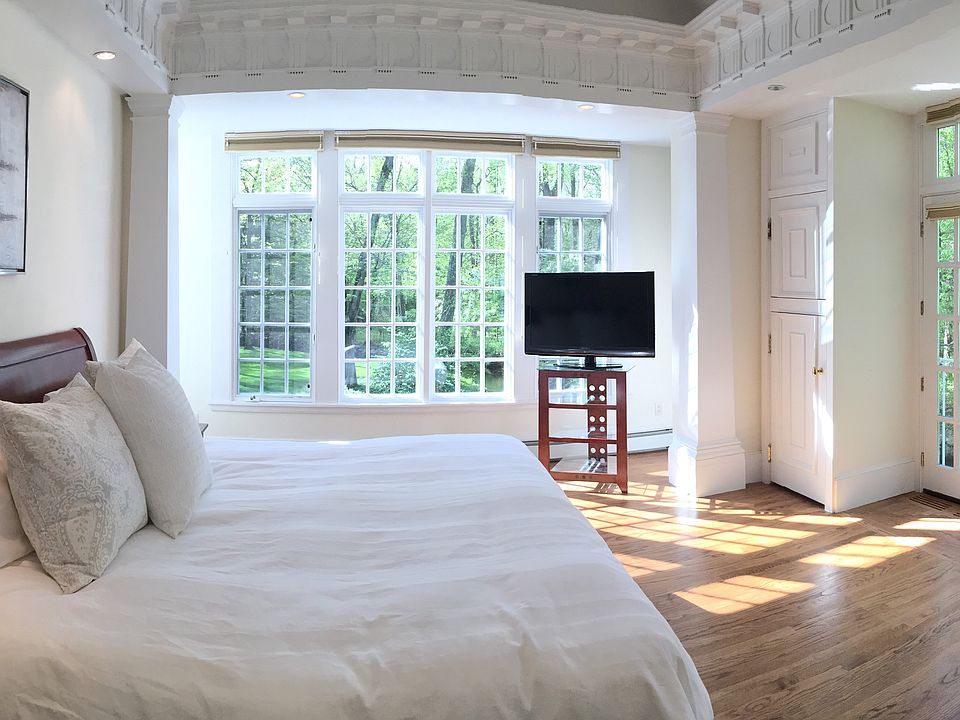 Master Bedroom (pano)
