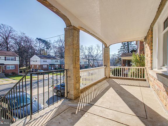 4th image of 6120 41st Ave APT 1