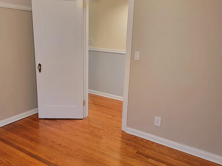 262 Crocus Ave #2 — Photo 9