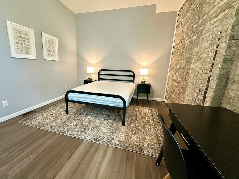 2630 W Burnett Ave #8 — Photo 27