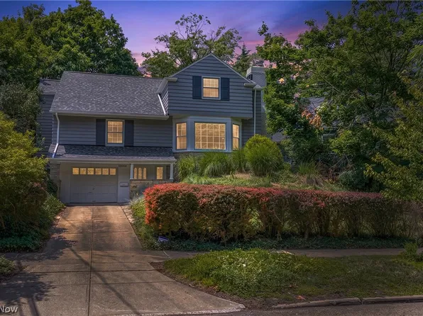 20900 Halworth Rd, Shaker Heights, OH 44122