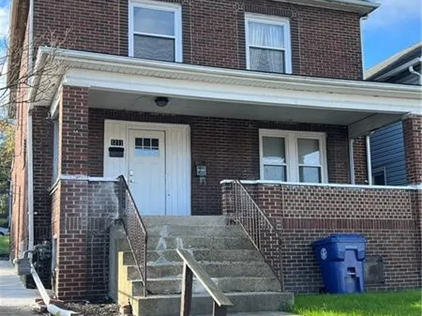 1211 Center Ave, Ellwood City, PA 16117