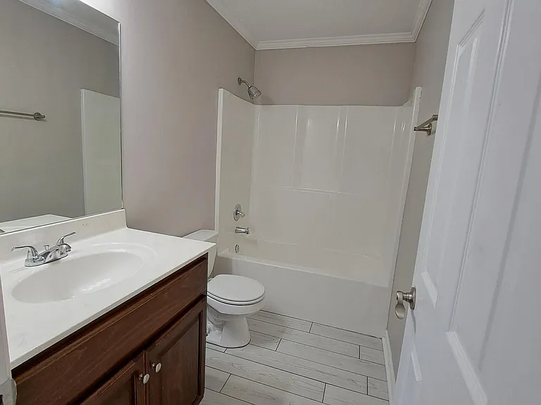 112 Norwich Cv — Photo 10