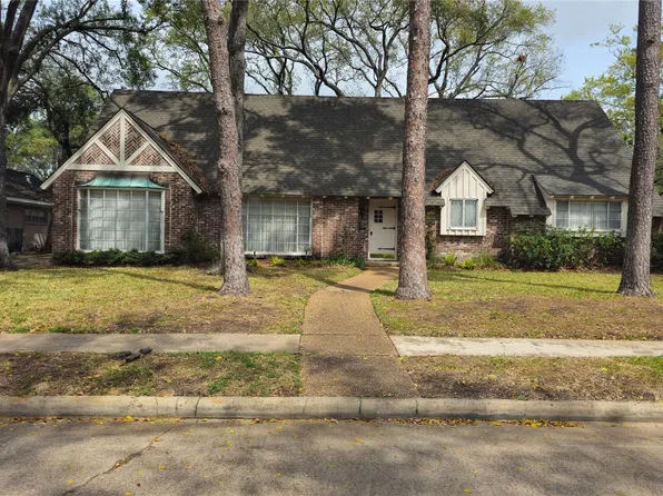 12322 Broken Bough Dr, Houston, TX 77024