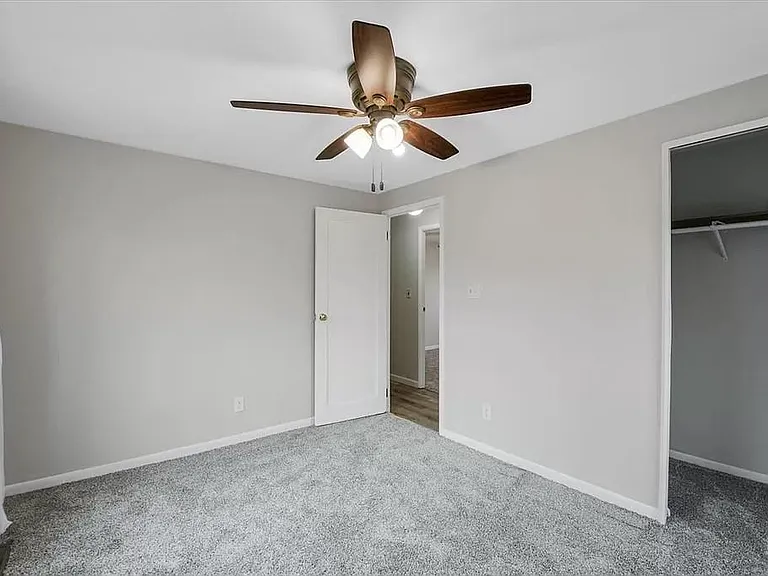 810 Centennial Dr — Photo 21