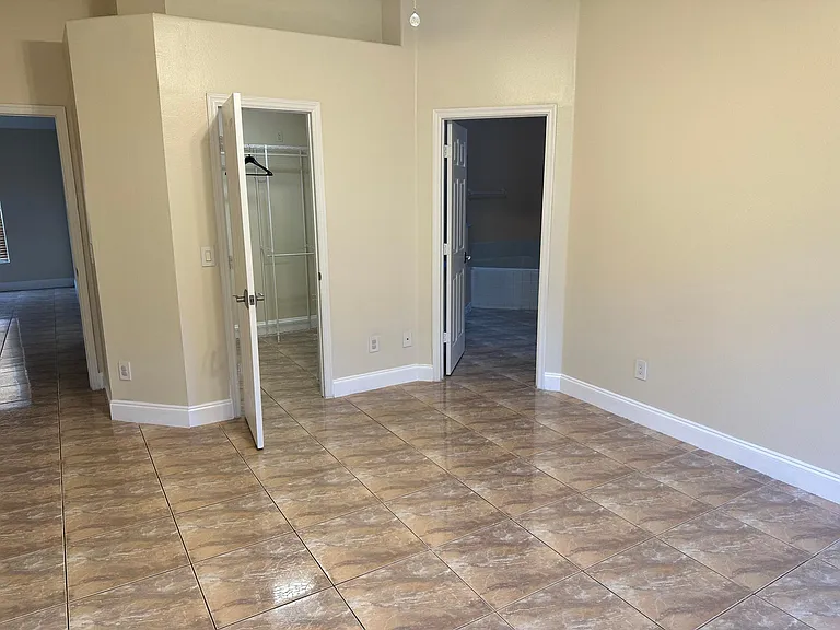 3000 Red Ruby Ct — Photo 16