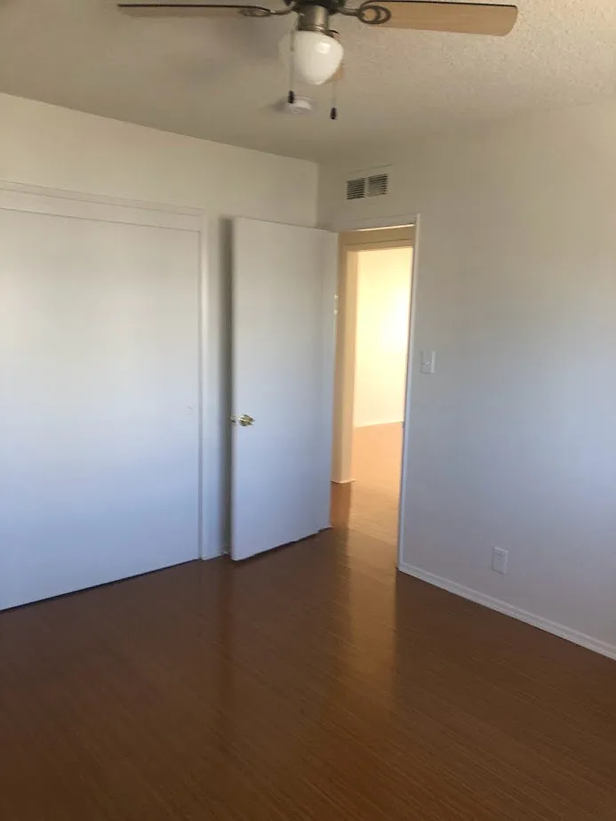 2 bed, 1000 sqft, $2,650 — Photo 4