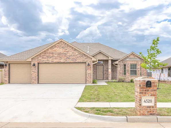 4528 Adobe Ct, Yukon, OK 73099