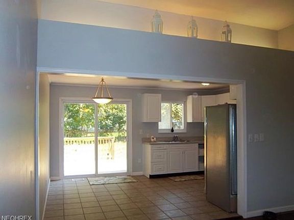 5th image of 1503 Hilton Dr