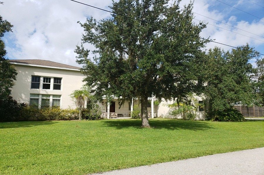 1st image of 3036 E Forest Lake Dr