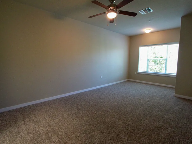 4722 Page St — Photo 17