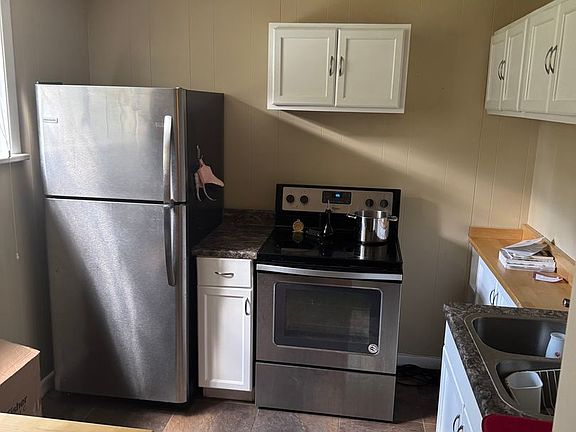 4th image of 819 Chestwood Ave Unit 2