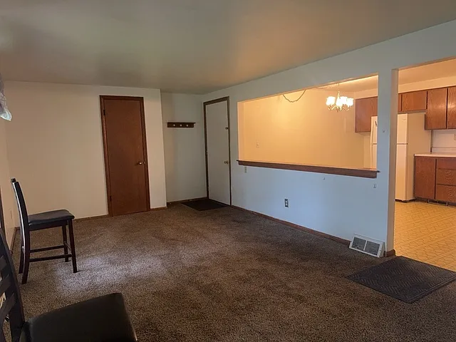 418 Beloit St #5 — Photo 18