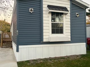 100 Scotch Dr, Hobart, IN 46342
