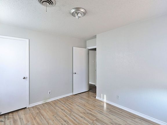 4th image of 5282 S 7th St