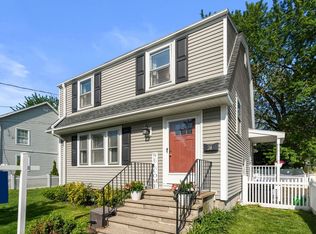 24 Keystone St, West Roxbury, MA 02132