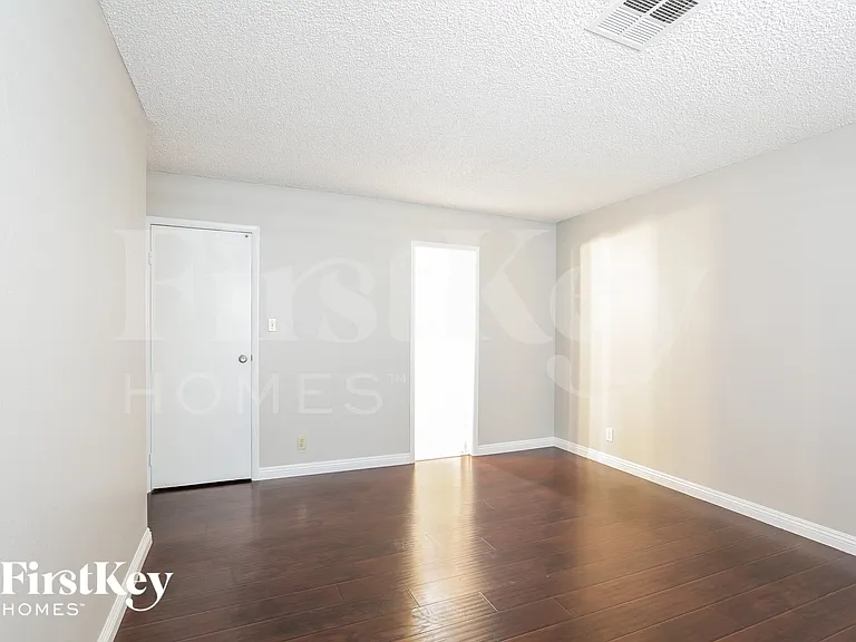 708 Purcell Dr — Photo 12