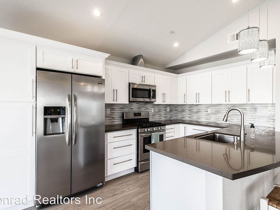 1st image of 2407 Avenida Mastil #78