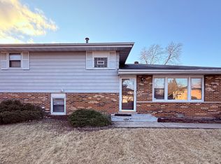 19816 Orchard Ave, Lynwood, IL 60411