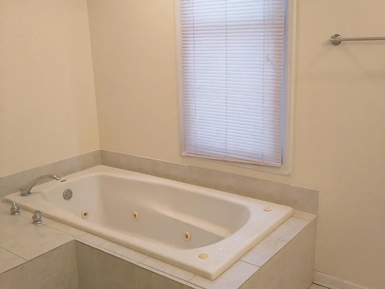 2225 Whitaker St — Photo 11