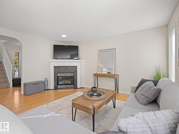 4th image of 11531 11th Ave SW