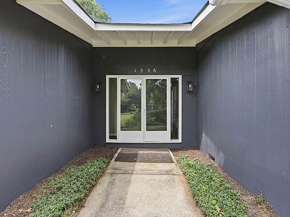 5th image of 1336 Hickory Ridge Ln